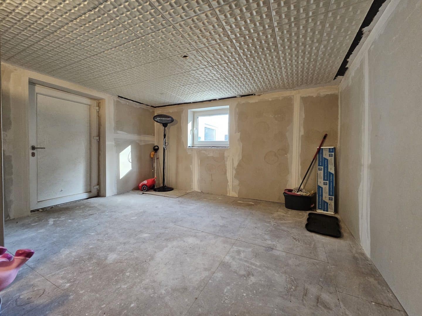 Keller mit Hofzugang