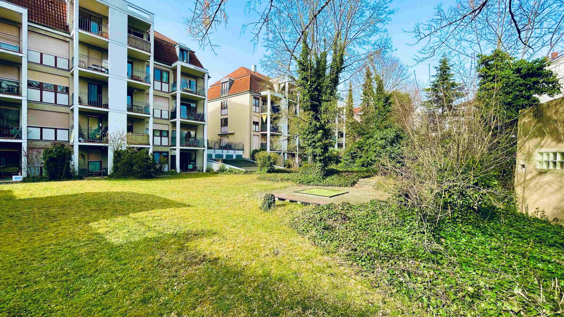 grüner_Innenhof_für_Bewohner