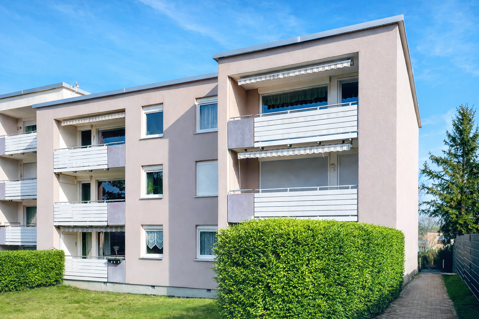 Einziehen oder neu vermieten? Bezugsfreie 3-Zimmer-Wohnung mit Garage