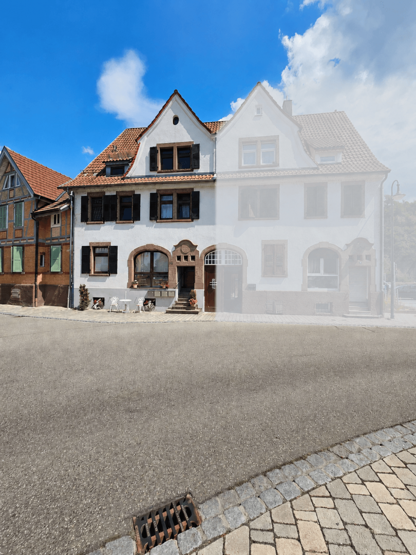 Wohn- und Geschäftshaus mit ausgebautem Nebengebäude und großem Garten