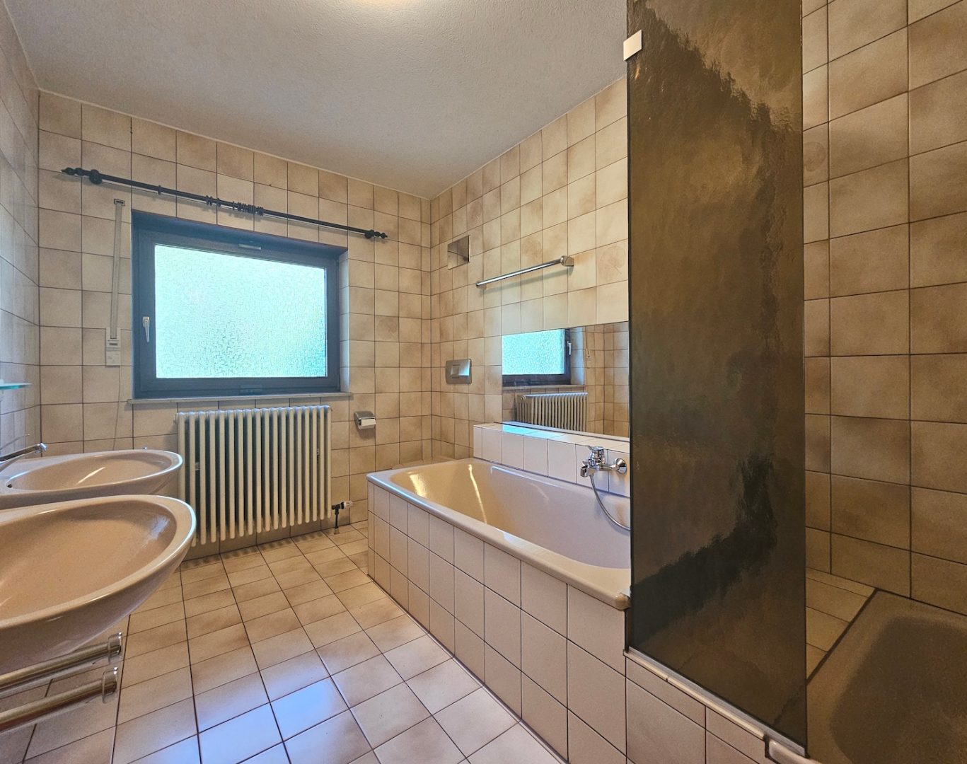 Badezimmer EG