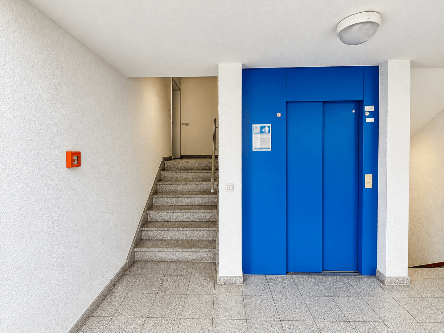 Eingang_Treppenhaus